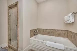 1015 Beachview Dr, Saint Simons, GA 31522 - Photo 9