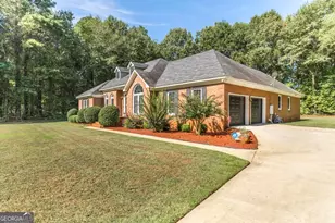 903 Lakeview Dr, Montezuma, GA 31063 - Photo 9