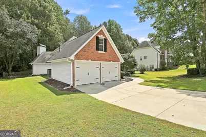 125 Brookridge Court, Fayetteville, GA 30215 - Photo 3