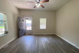 125 Hubbard St, Monroe, GA 30655 - Photo 3