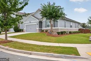 6750 Star Gaze Ct, Flowery Branch, GA 30542 - Photo 1