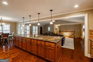 275 Davis Estates Rd, Athens, GA 30606 - Photo 9