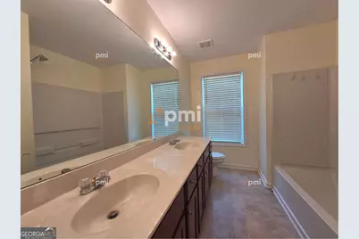 1560 Bramlett Hill Lane, Lawrenceville, GA 30045 - Photo 21