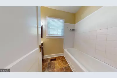632 W Main Street, Swainsboro, GA 30401 - Photo 17