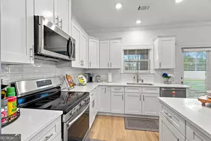 345 Belmont Cir, Brunswick, GA 31525 - Photo 9