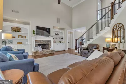 211 Northwynn Drive, Sharpsburg, GA 30277 - Photo 11