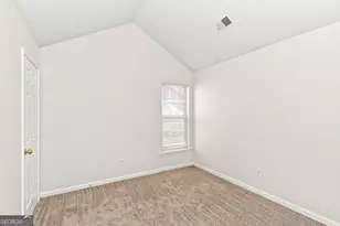 9880 Vista Cir, Union City, GA 30291 - Photo 13