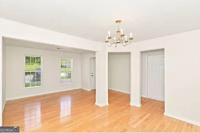 9880 Vista Circle, Union City, GA 30291 - Photo 5