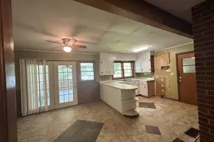 832 Buena Vista Dr, Eastanollee, GA 30538 - Photo 3