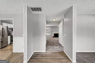 720 Baskins Cir, Winder, GA 30680 - Photo 3