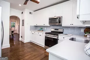 653 Bonaventure Ave NE, Atlanta, GA 30306 - Photo 7
