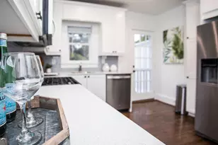 653 Bonaventure Ave NE, Atlanta, GA 30306 - Photo 9
