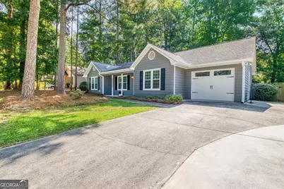 816 Bedford Park, Peachtree City, GA 30269 - Photo 3