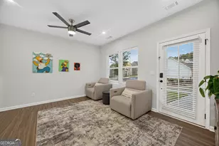 2656 Brookview Ln, Atlanta, GA 30318 - Photo 7