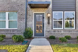 2656 Brookview Ln, Atlanta, GA 30318 - Photo 5
