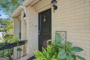 5400 Roswell Rd, Sandy Springs, GA 30342 - Photo 9