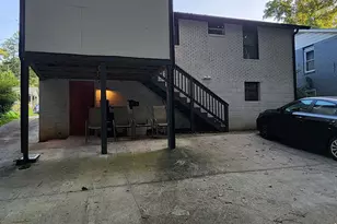 1385 Plaza Ave SW, Atlanta, GA 30310 - Photo 11
