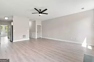 9051 Bayrose Cir, East Point, GA 30344 - Photo 15
