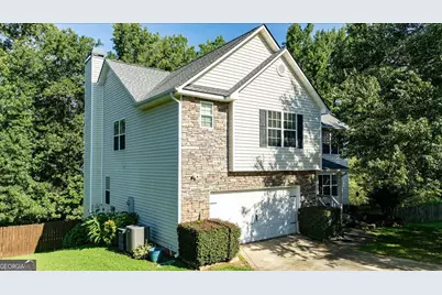 621 Wellington Lane, Monroe, GA 30655 - Photo 3