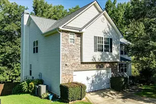 621 Wellington Ln, Monroe, GA 30655 - Photo 3