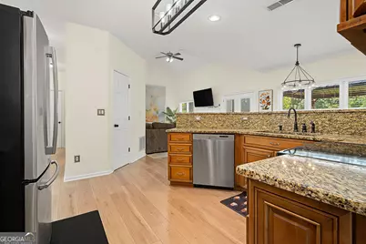 140 Farr Lake Drive, Tyrone, GA 30290 - Photo 9