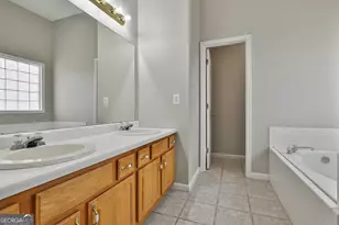 12241 Crestwood Ct, Fayetteville, GA 30215 - Photo 21