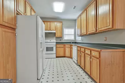 12241 Crestwood Ct, Fayetteville, GA 30215 - Photo 9
