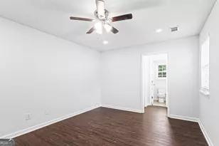 138 Kensington Cir, Warner Robins, GA 31093 - Photo 9