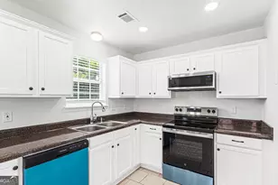 138 Kensington Cir, Warner Robins, GA 31093 - Photo 7