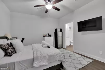 8026 Linfield Way, Sandy Springs, GA 30350 - Photo 7