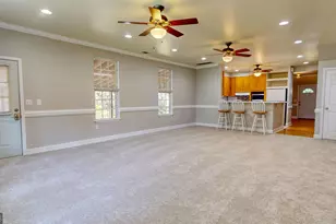 2607 Governor St, Garden City, GA 31408 - Photo 23