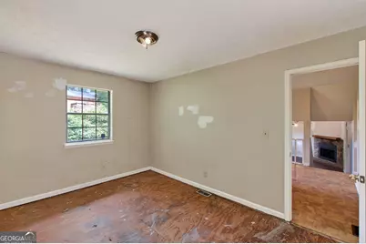 6077 Cherokee Valley Lane, Lithonia, GA 30058 - Photo 9