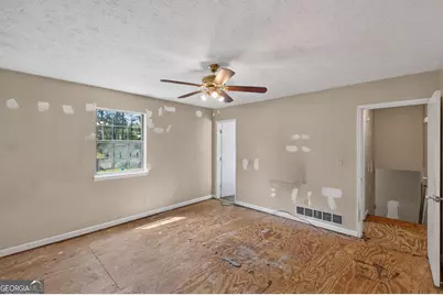 6077 Cherokee Valley Lane, Lithonia, GA 30058 - Photo 35