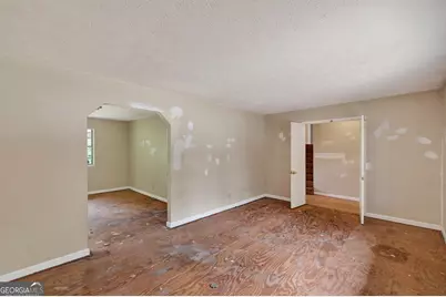 6077 Cherokee Valley Lane, Lithonia, GA 30058 - Photo 7