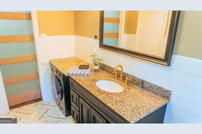 826 E McCarty Street, Sandersville, GA 31082 - Photo 11