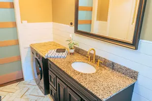 826 E McCarty St, Sandersville, GA 31082 - Photo 11