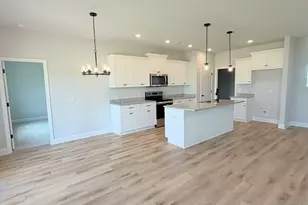 325 Livingston Bnd, Statesboro, GA 30461 - Photo 7