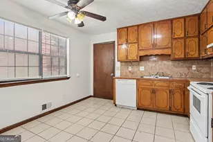 9115 Raven Dr, Jonesboro, GA 30238 - Photo 9