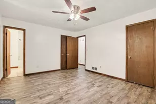 9115 Raven Dr, Jonesboro, GA 30238 - Photo 13