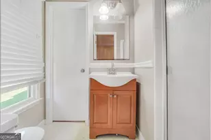 1482 Gloria St, Griffin, GA 30224 - Photo 19