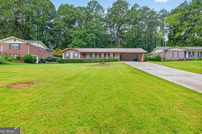 513 Midland Park Drive, Stone Mountain, GA 30087 - Photo 3