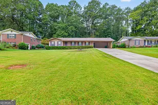 513 Midland Park Dr, Stone Mountain, GA 30087 - Photo 3