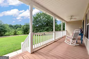 817 Bluejay Wy, Winder, GA 30680 - Photo 15