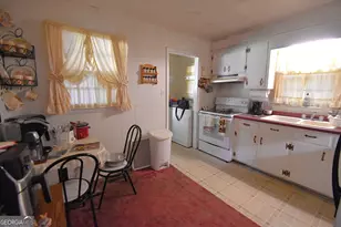 163 3rd St, Lavonia, GA 30553 - Photo 15