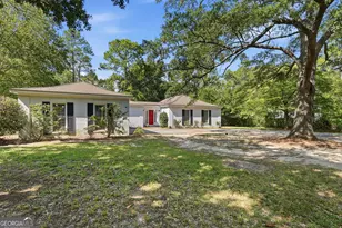 215 Wildwood Dr, Statesboro, GA 30458 - Photo 1