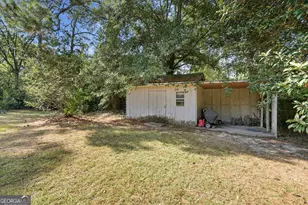 215 Wildwood Dr, Statesboro, GA 30458 - Photo 33