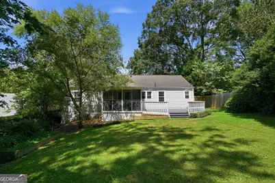 1347 Chalmette Drive NE, Atlanta, GA 30306 - Photo 5