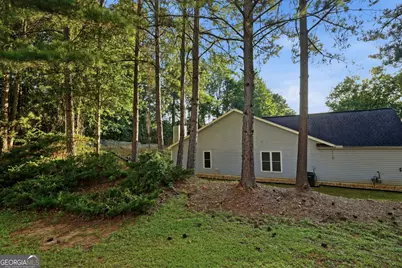 2470 Miller Oaks Circle, Decatur, GA 30035 - Photo 33