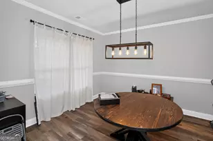 207 Dixon Cir, Williamson, GA 30292 - Photo 7
