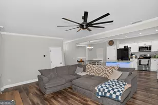 207 Dixon Cir, Williamson, GA 30292 - Photo 17